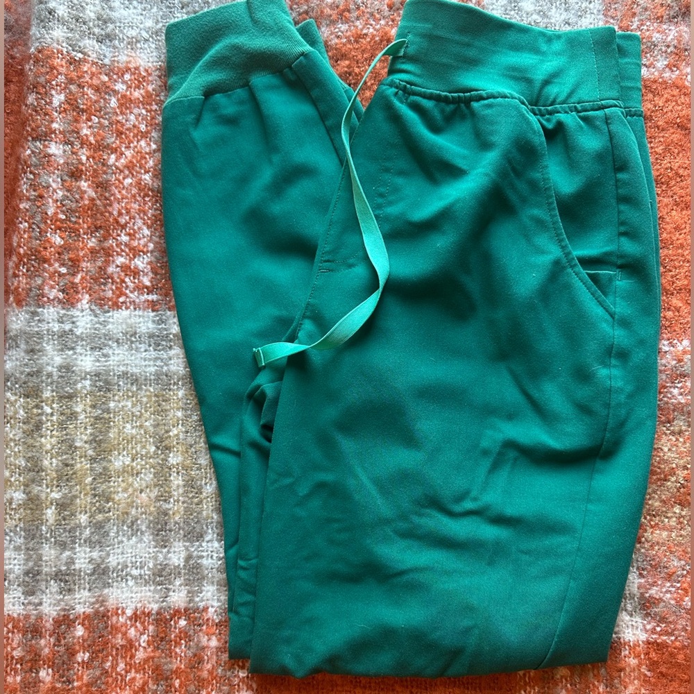 Figs Zamora Hunter Green Scrubs